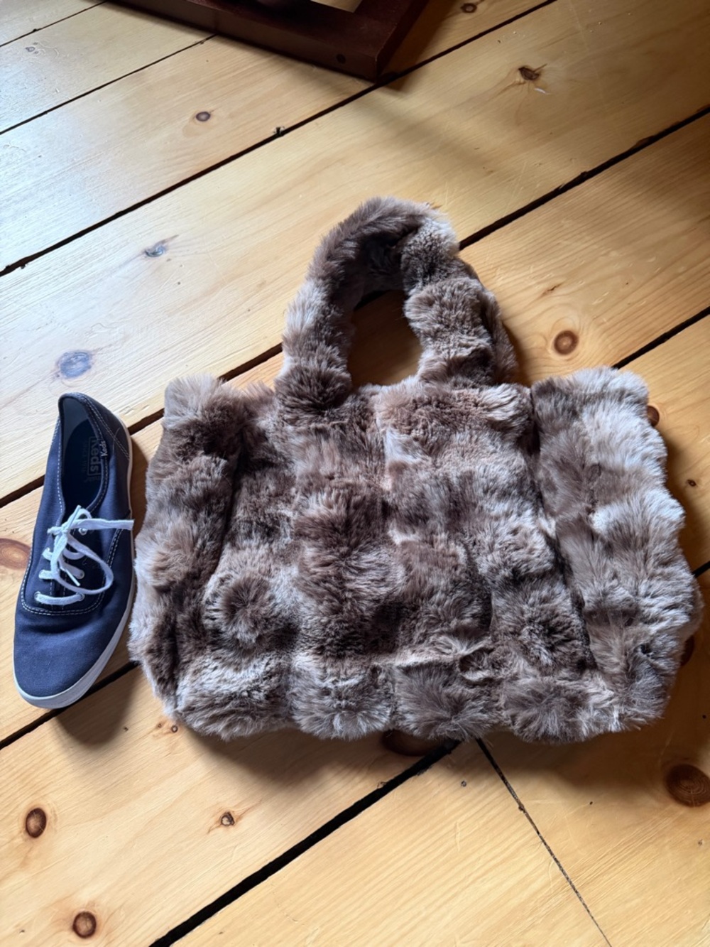 Faux fur tote bag with snap closure